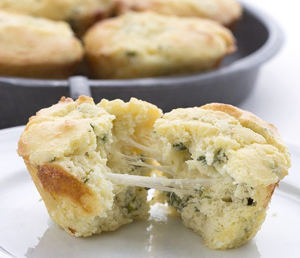 Cheesy Garlic Bread Muffins