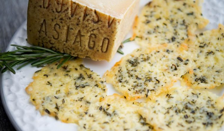 Asiago & Rosemary Cheese Crisps