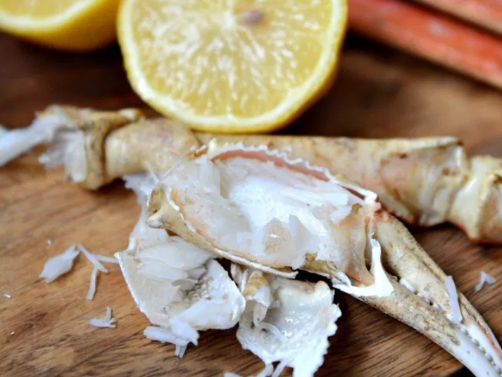 Perfectly Steamed Wild-Caught Crab Legs In The Instant Pot